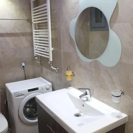 Διαμέρισμα Warm Luxury Living 60 *