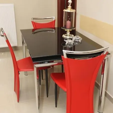 Warm Luxury Living 60