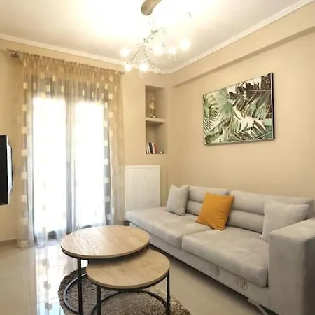 Warm Luxury Living 60