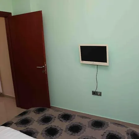 Warm Luxury Living 60